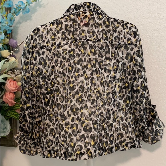 Ruby Rd Animal Leopard Print Button Down Top 8P - Picture 3 of 5